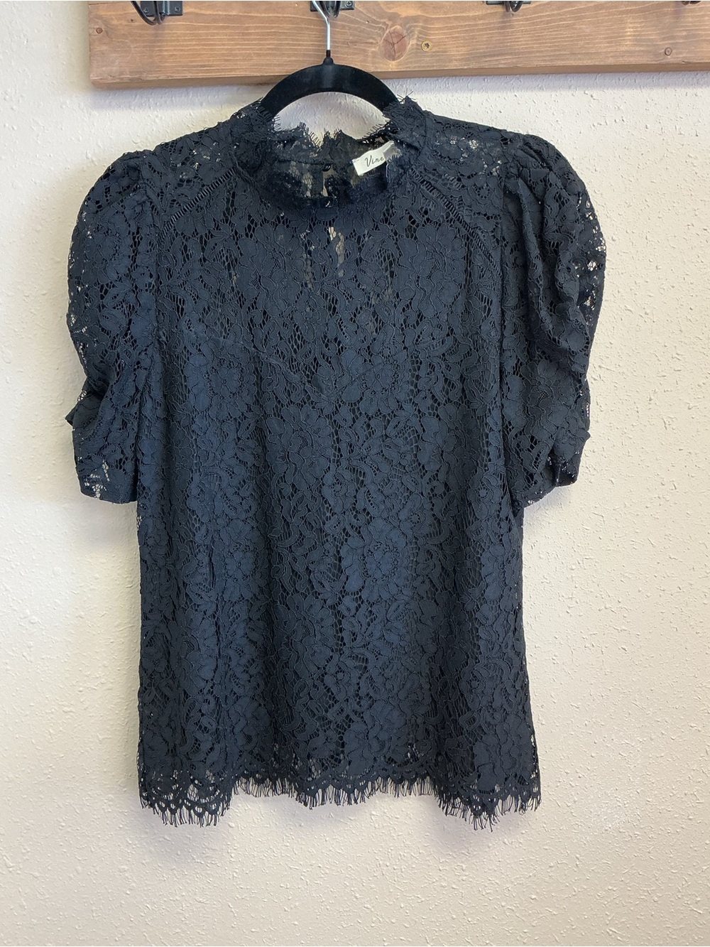 Vine & Love Black Floral Lace Puff-Sleeve Blouse